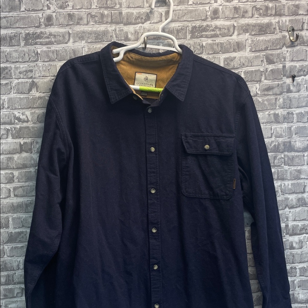 Legendary Whitetails
 Dark Blue Casual‎ Button Down Shirt